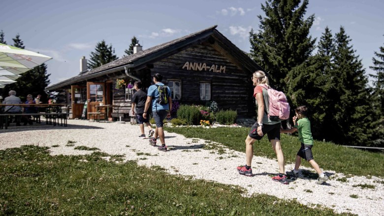 Anna Alm, © jollyschwarz.com / heldenderfreizeit.com