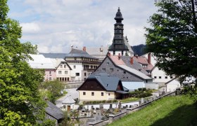 The tranquil pilgrimage town of Annaberg is the starting point of this stage, &copy; weinfranz.at