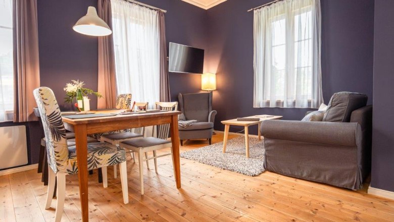 Vacation at the train station, &copy; Nieder&ouml;sterreich Werbung / Maximilian Pawlikowsky