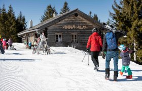 Anna Alm, © jollyschwarz.com / heldenderfreizeit.com