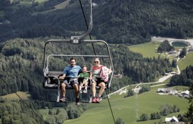 Chairlift ride up to Hennesteck, © jollyschwarz.com / heldenderfreizeit.com