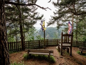 Imperial throne, &copy; Fred Lindmoser